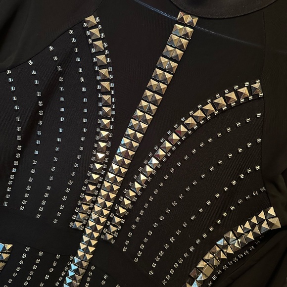 Dress - Picture 4 of 4